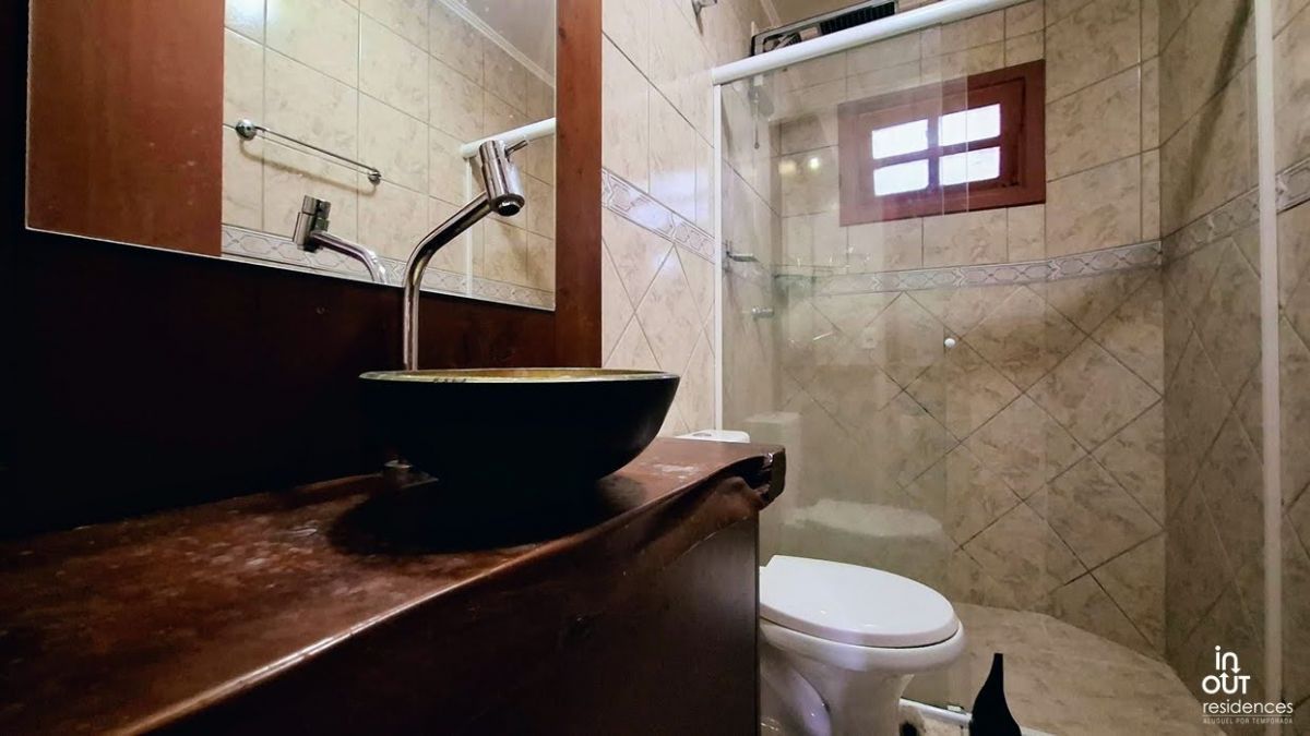 Apartamento bem localizado com 3 dormitórios, no centro de Canela