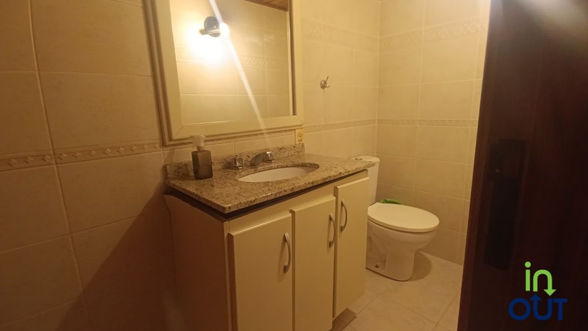 Apartamento 2 dormitórios no centro de Gramado