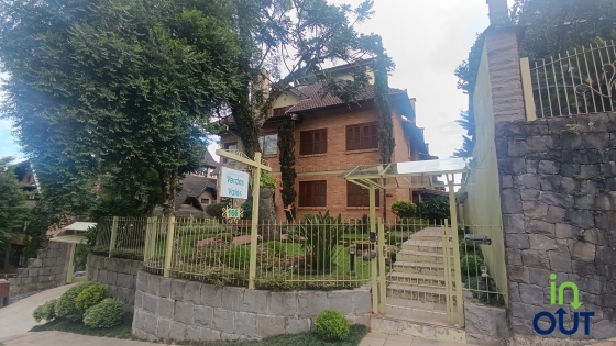 Apartamento 2 dormitórios no centro de Gramado