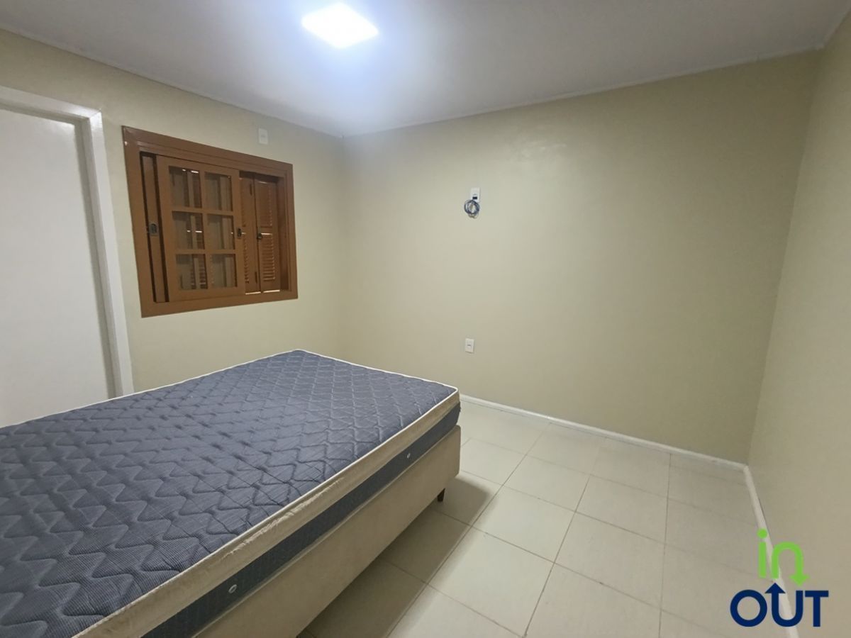 Ampla casa com pátio fechado e 3 quartos em Gramado
