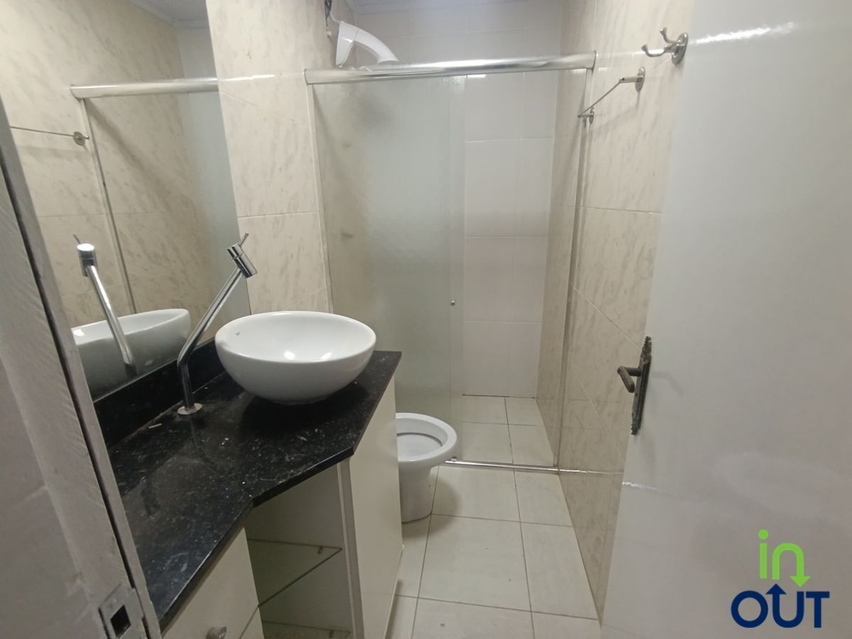 Ampla casa com pátio fechado e 3 quartos em Gramado