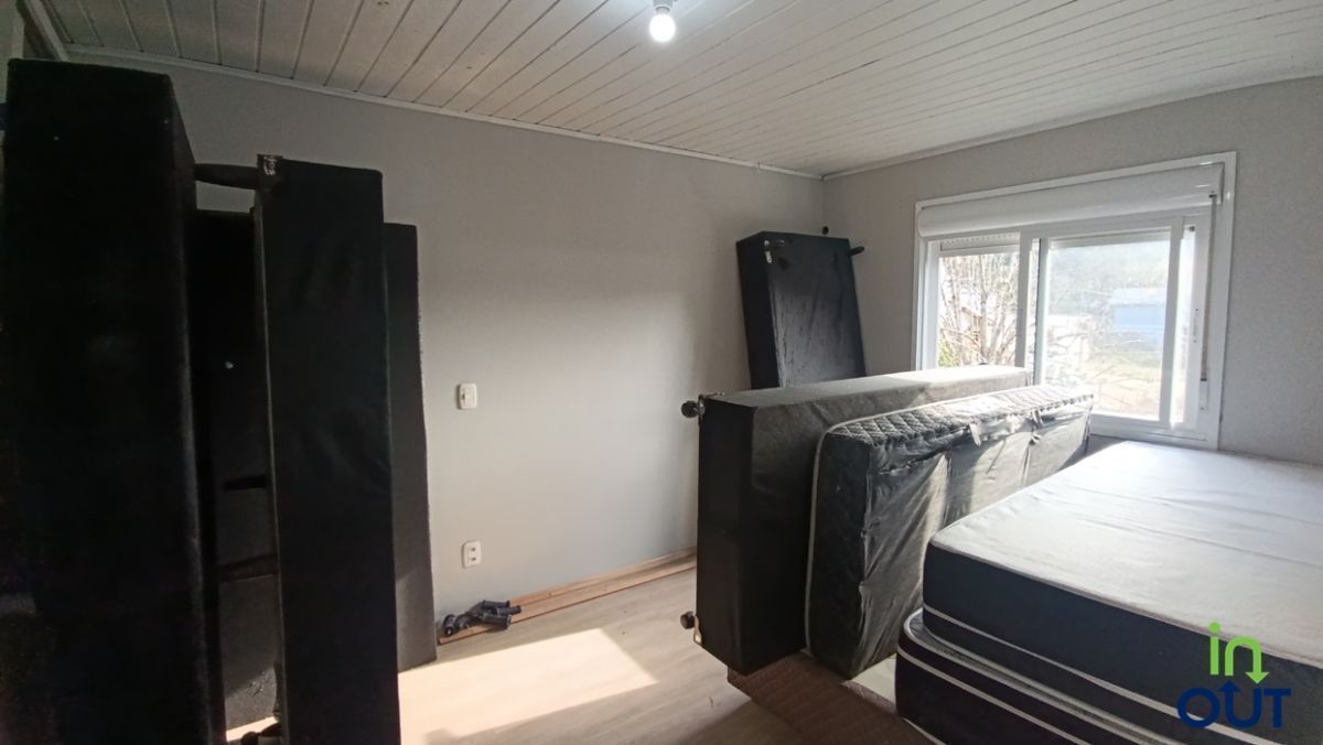 Casa Semi Mobiliada com Pátio Fechado na Linha Ávila em Gramado
