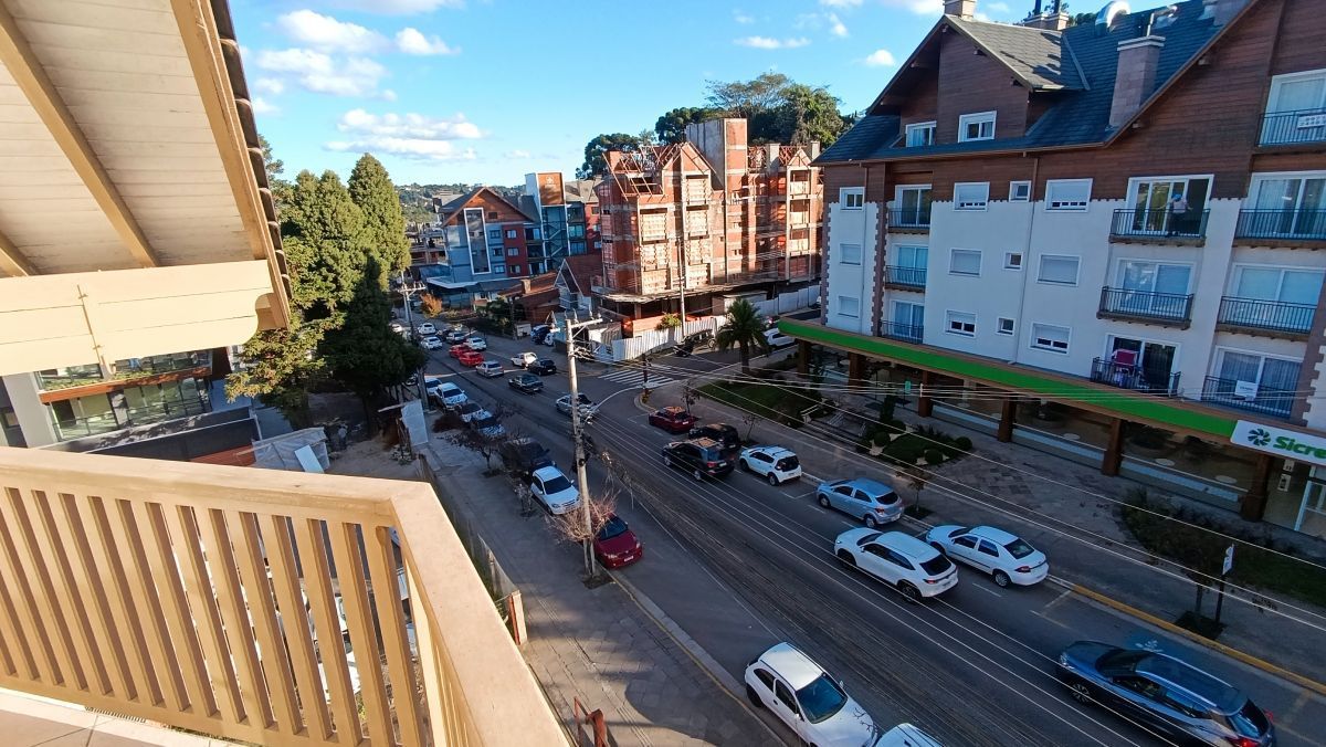 Apartamento com 2 dormitórios ao lado do Fórum, no centro de Gramado