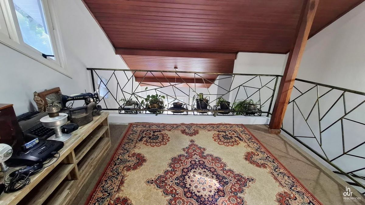 Excelente casa semi mobiliada com 3 quartos
