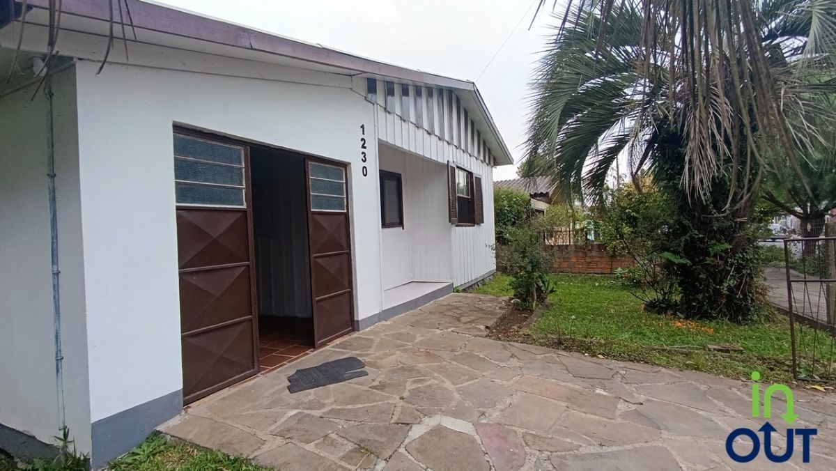 Casa com pátio cercado e 3 dormitórios