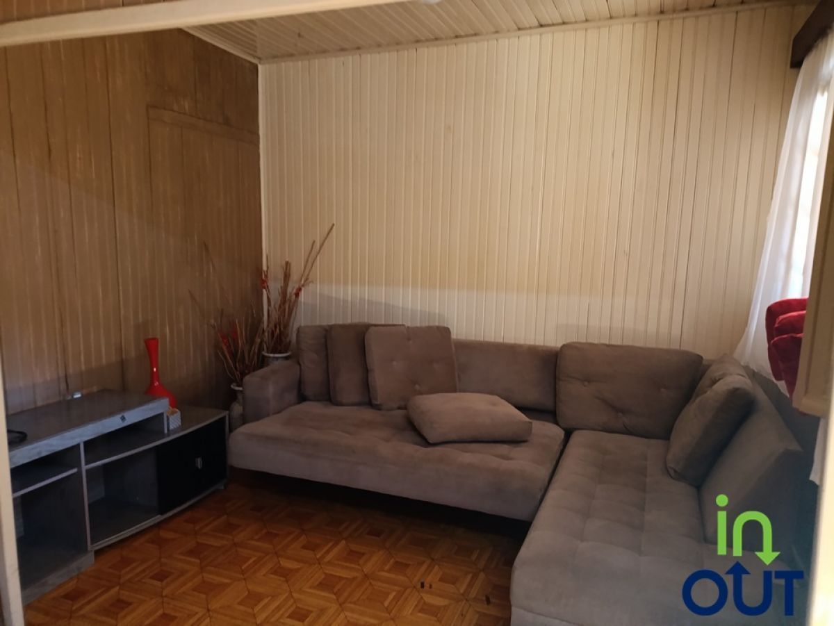 Casa semi mobiliada espaçosa com 4 quartos, no bairro Piratini em Gramado