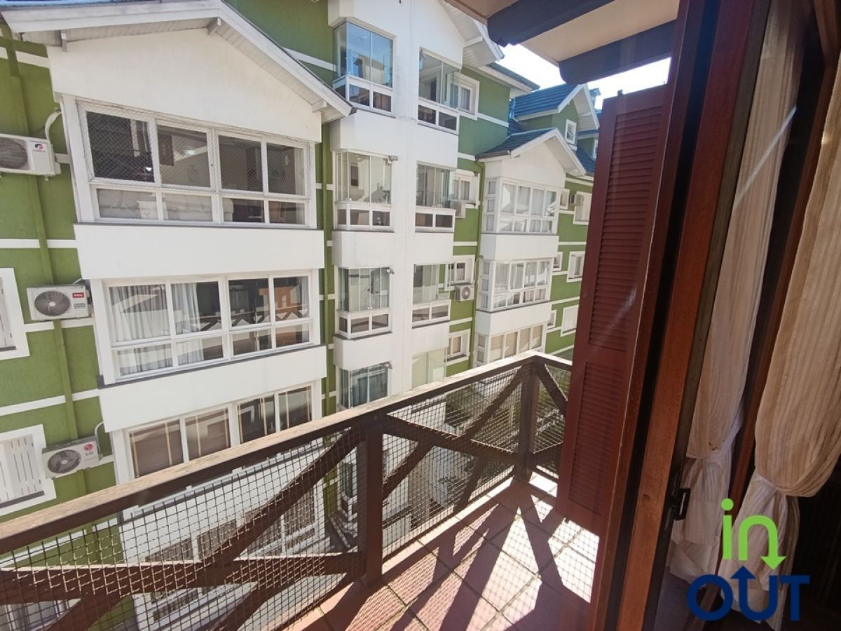 Apartamento espaçoso de 1 dormitório, na Avenida Borges de Medeiros