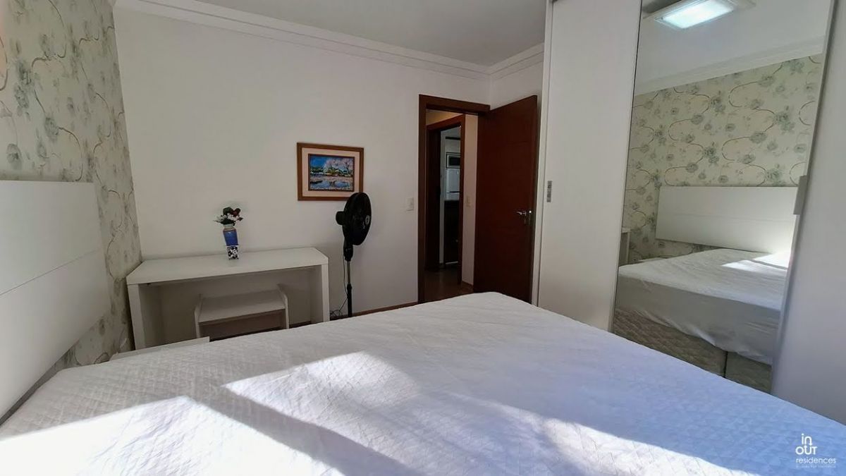 Apartamento de Luxo com Vista para o Jardim