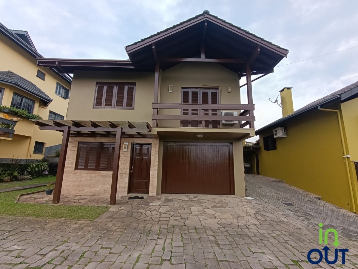 Linda casa com 3 quartos e mobiliada