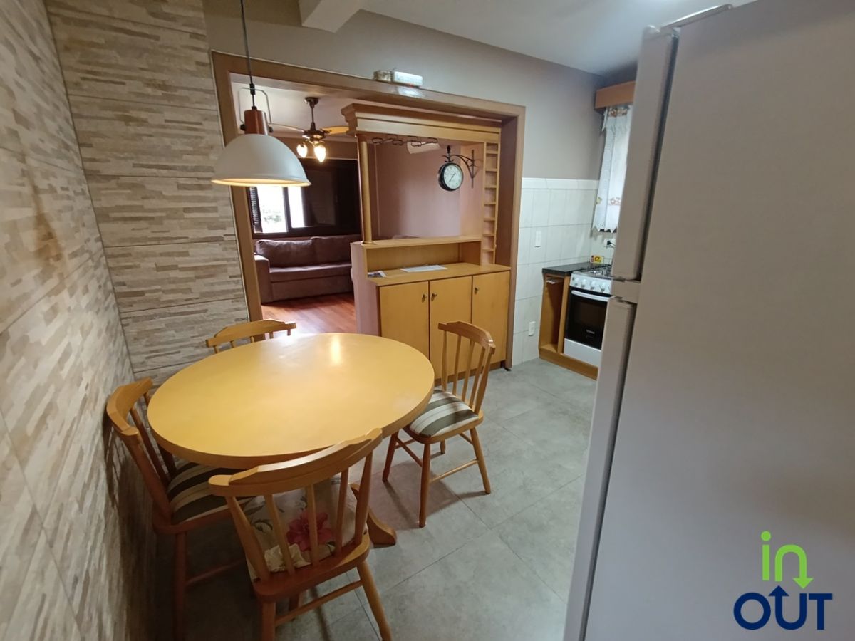 Linda casa com 3 quartos e mobiliada