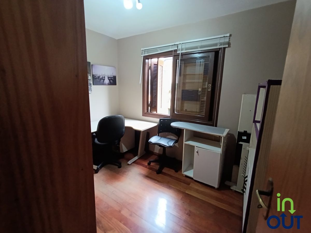Linda casa com 3 quartos e mobiliada