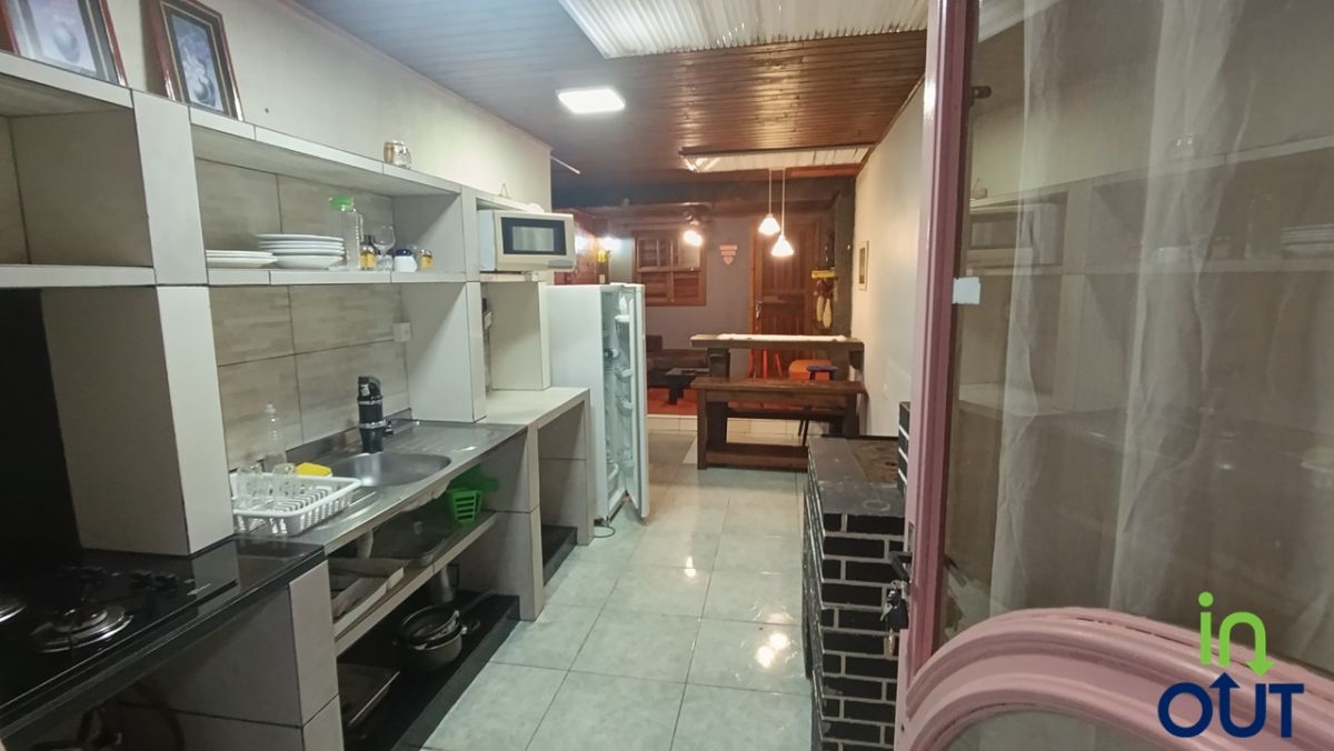 Casa mobiliada com 2 quartos no bairro Várzea Grande