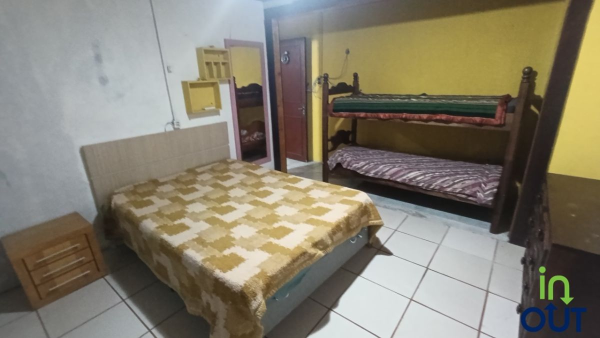 Casa mobiliada com 2 quartos no bairro Várzea Grande