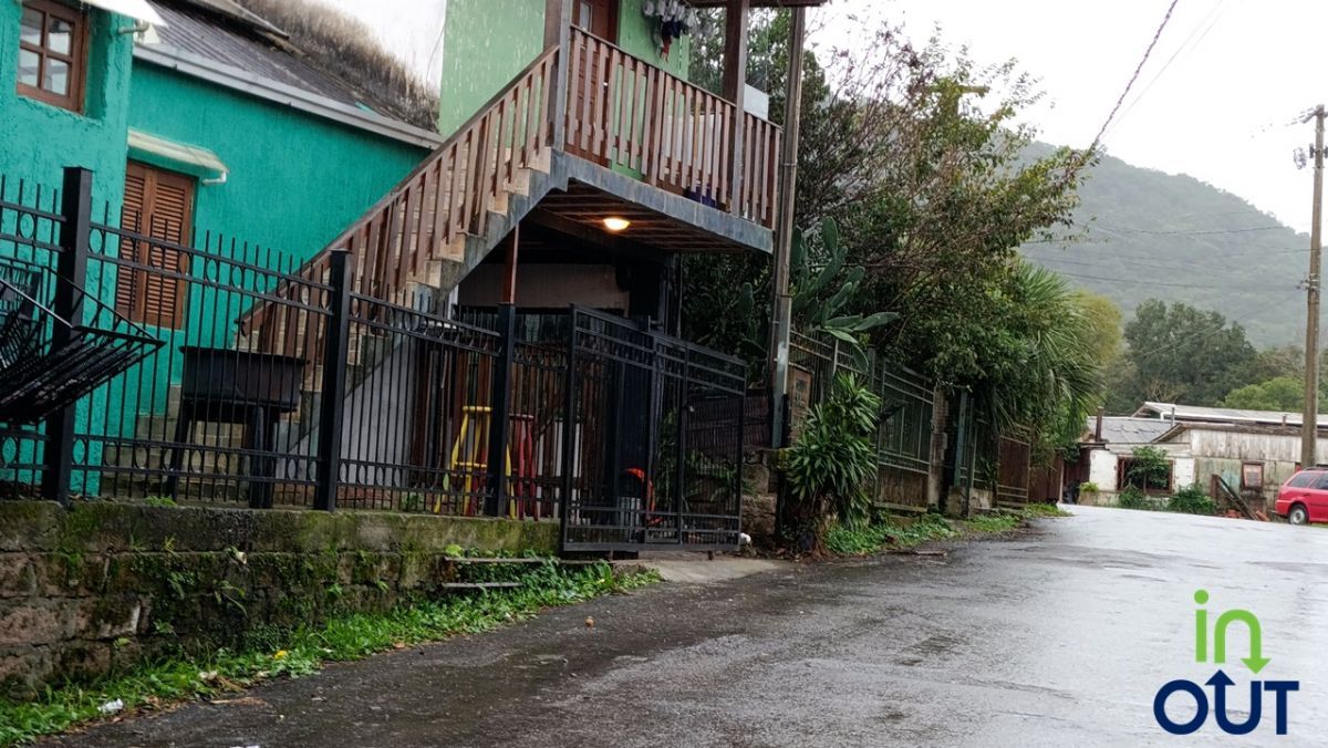 Casa mobiliada com 2 quartos no bairro Várzea Grande