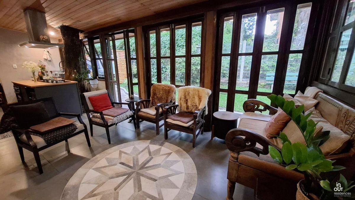 Excelente casa no condomínio Laje de Pedra em Canela