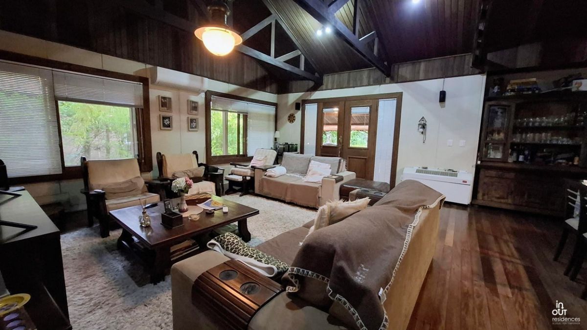 Excelente casa no condomínio Laje de Pedra em Canela