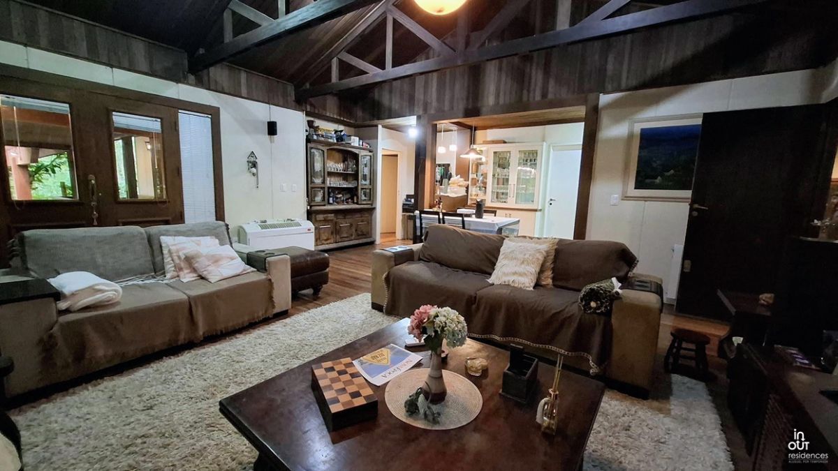 Excelente casa no condomínio Laje de Pedra em Canela