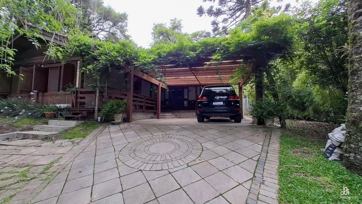 Excelente casa no condomínio Laje de Pedra em Canela