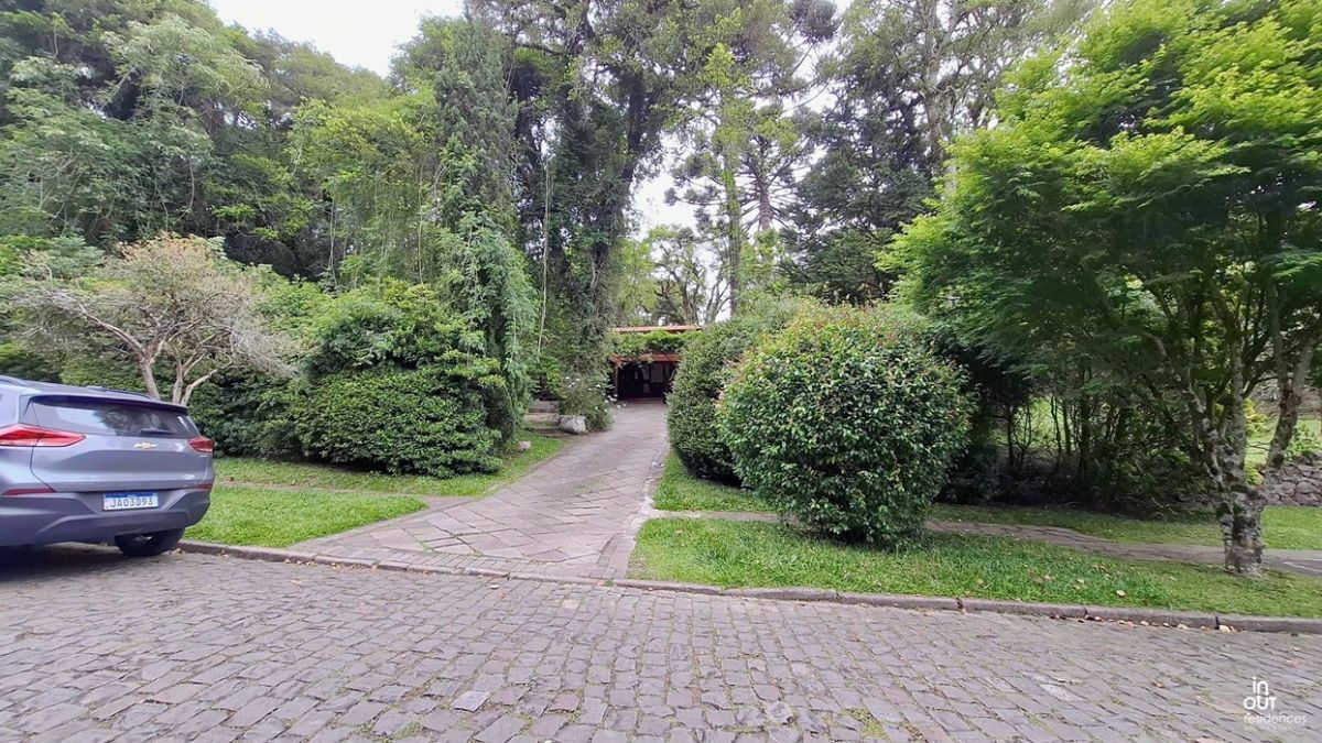 Excelente casa no condomínio Laje de Pedra em Canela