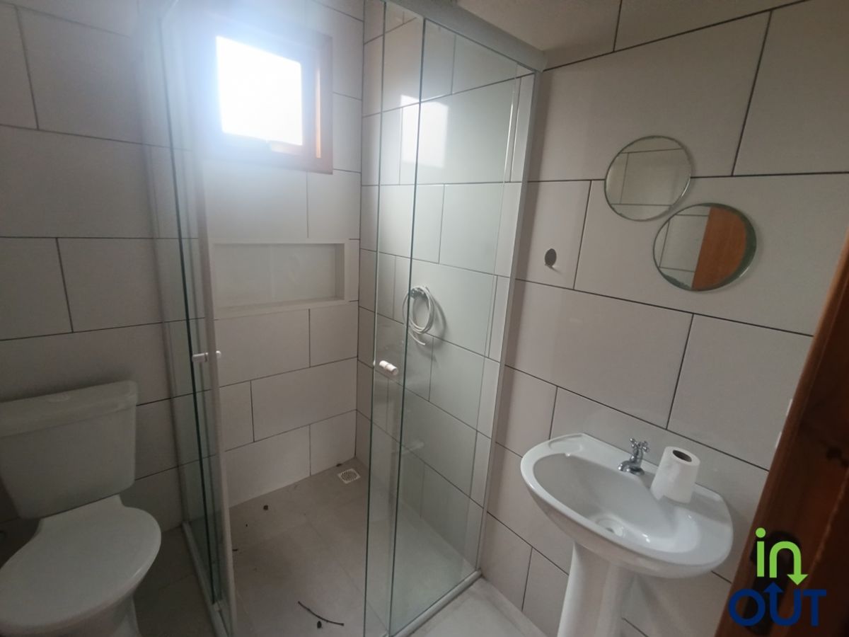 Casa semi mobiliada com 3 quartos no bairro Várzea Grande