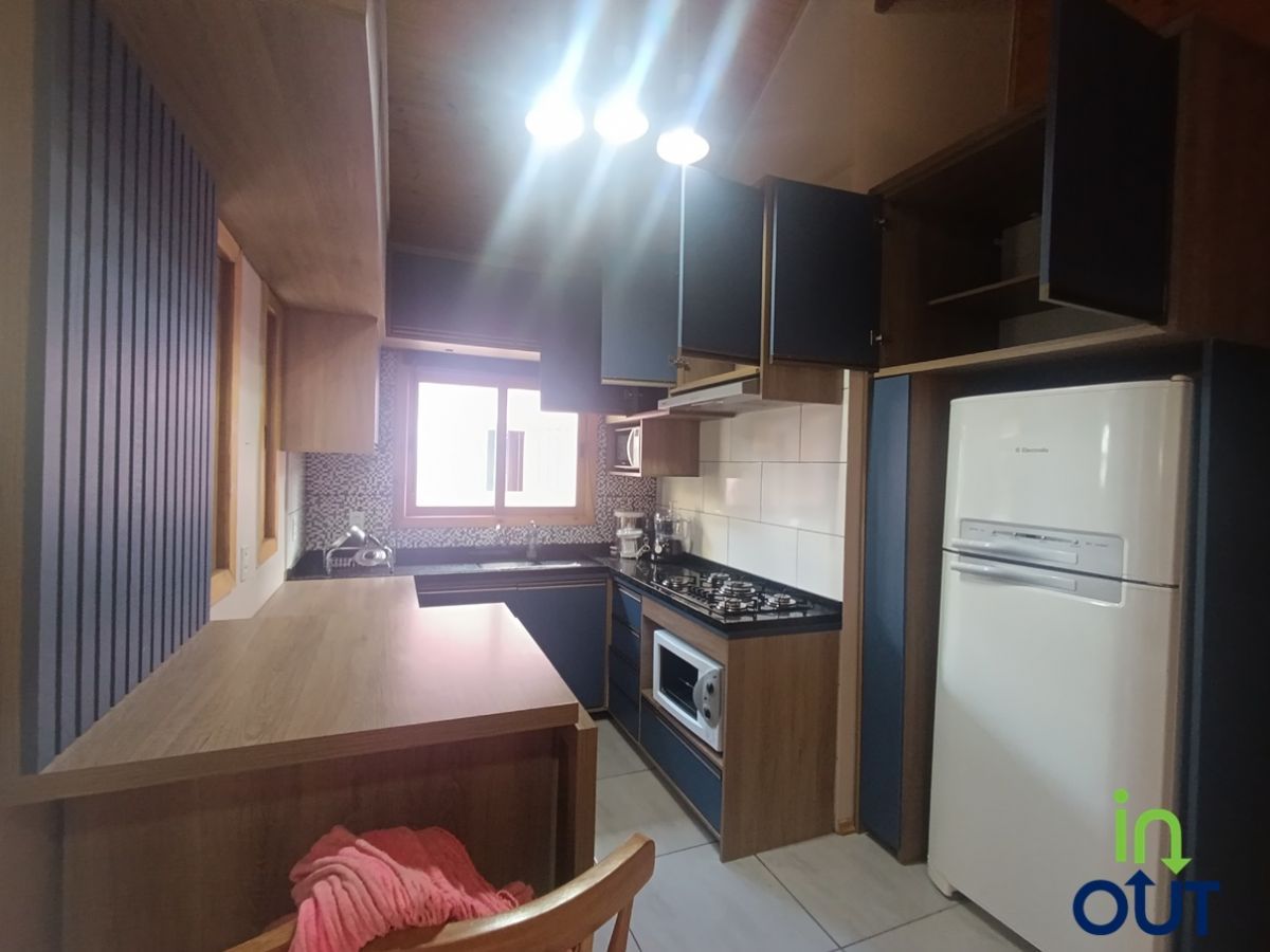Casa semi mobiliada com 3 quartos no bairro Várzea Grande