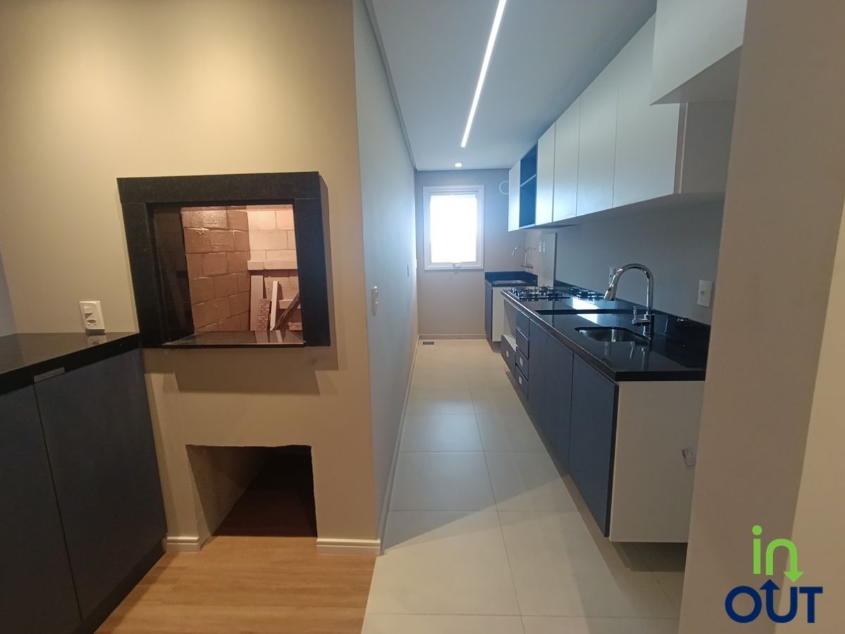 Apartamento semi-mobiliado novo no bairro Carniel