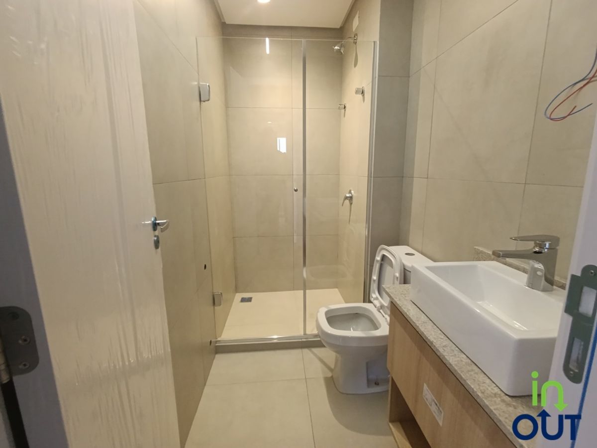 Apartamento semi-mobiliado novo no bairro Carniel