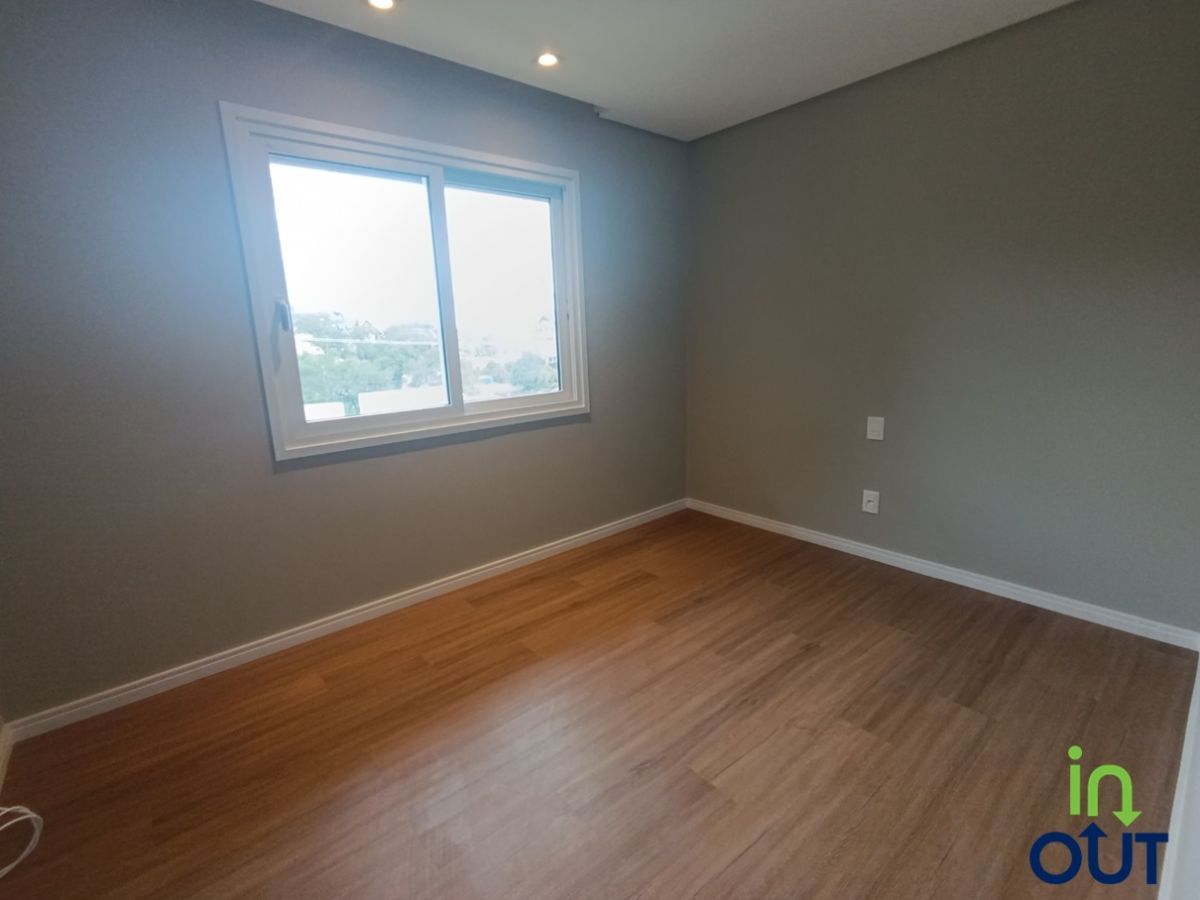 Apartamento semi-mobiliado novo no bairro Carniel