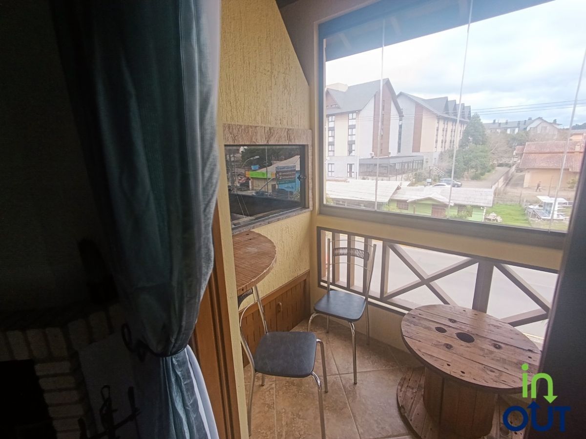 Apartamento com 2 suítes no bairro Avenida Central