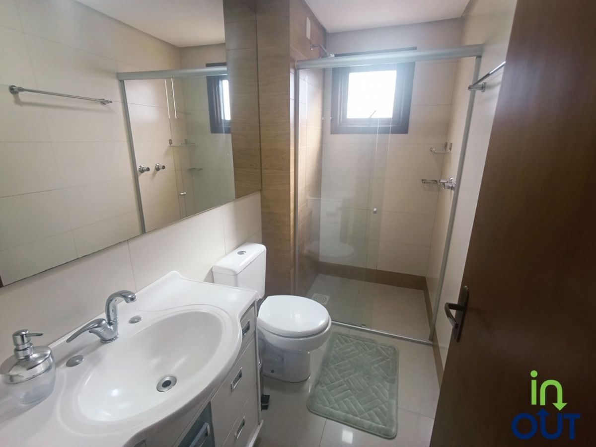 Apartamento com 2 suítes no bairro Avenida Central