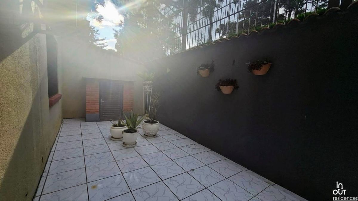 Apartamento 2 dormitórios no centro de Canela