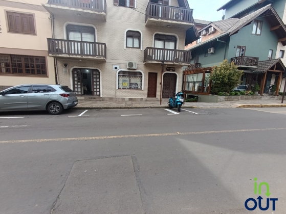 Sala comercial no centro de Gramado