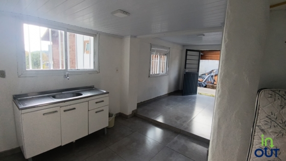 Kitnet semimobiliado na Linha Ávila Gramado