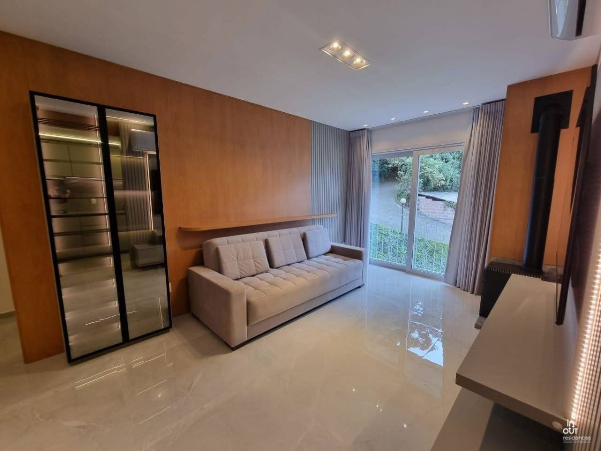 Lindo apartamento com 2 dormitórios em Gramado