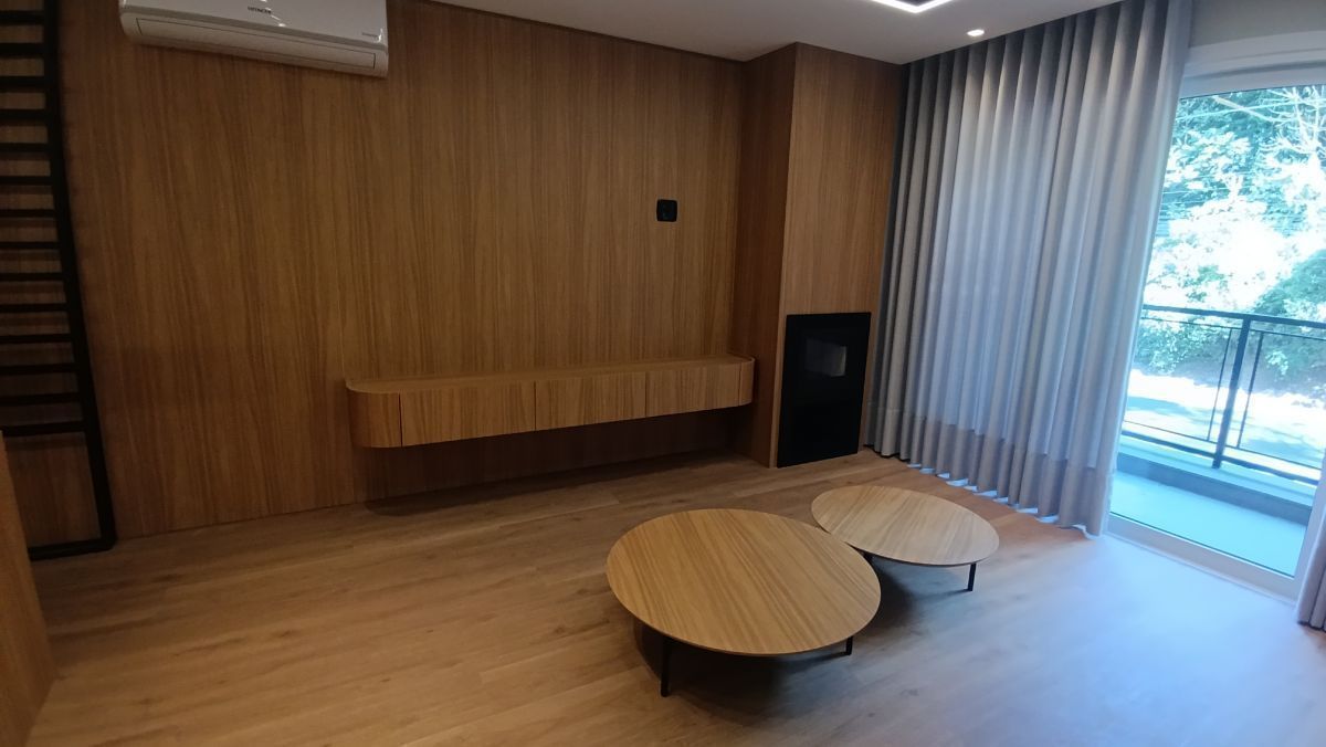 Apartamento finamente decorado com 2 dormitórios em Gramado