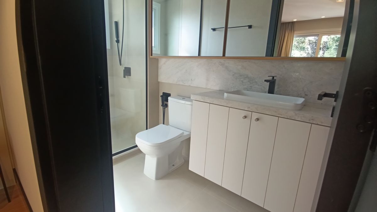 Apartamento finamente decorado com 2 dormitórios em Gramado