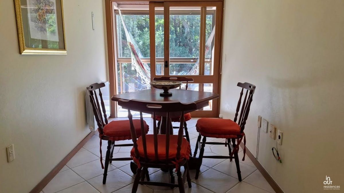 Apartamento mobiliado de 1 dormitório no Vila Suzana