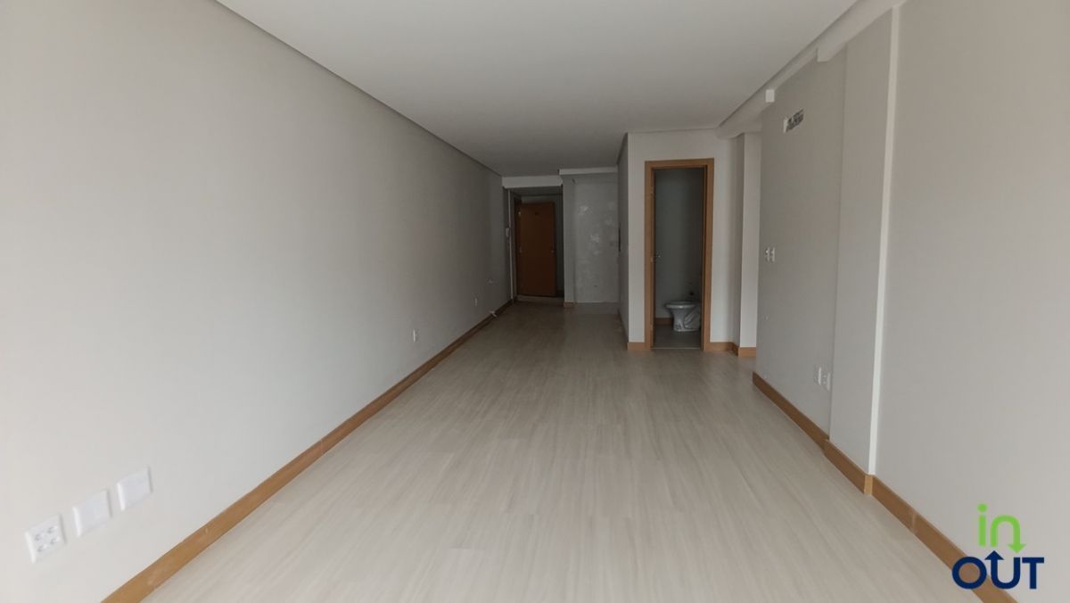 Apartamento novo com 2 suítes no centro de Canela