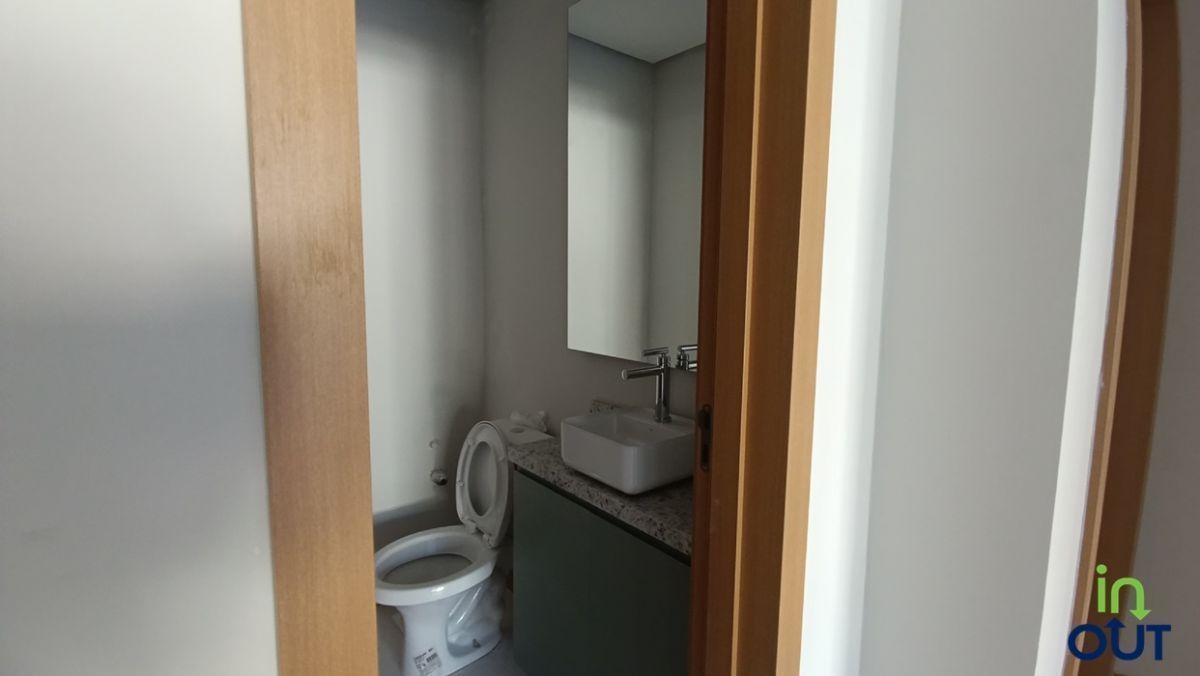 Apartamento novo com 2 suítes no centro de Canela
