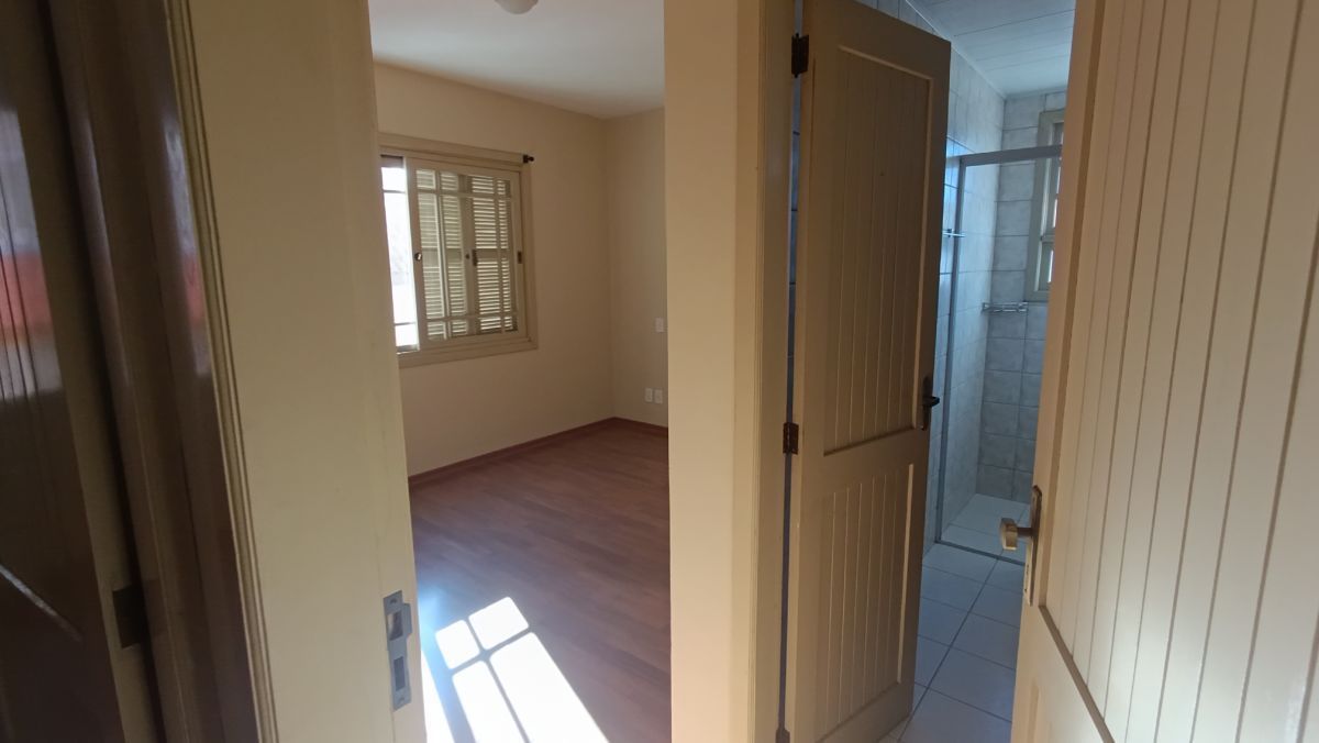 Apartamento Ensolarado e Bem Localizado no centro de Gramado