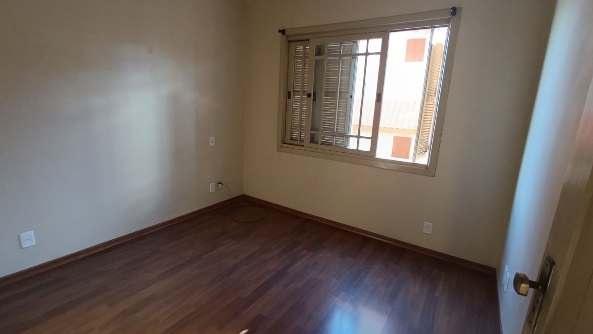 Apartamento Ensolarado e Bem Localizado no centro de Gramado