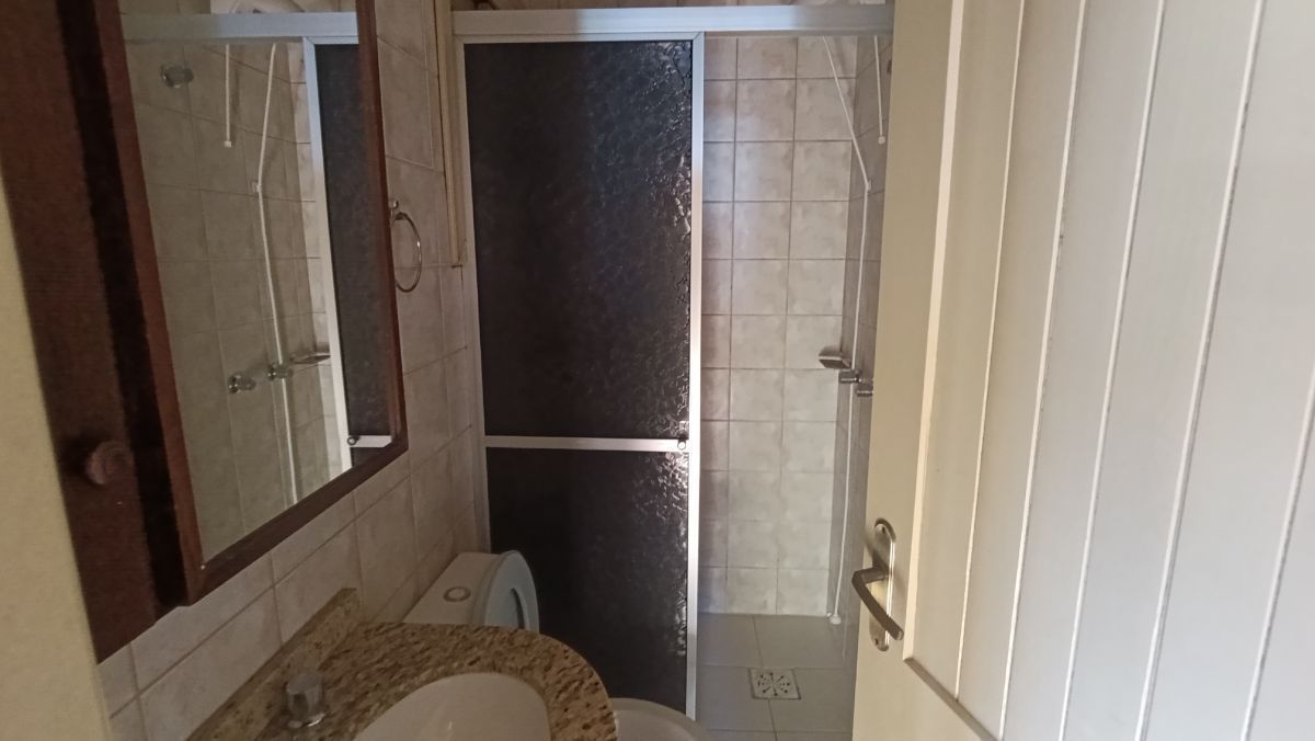 Apartamento Ensolarado e Bem Localizado no centro de Gramado
