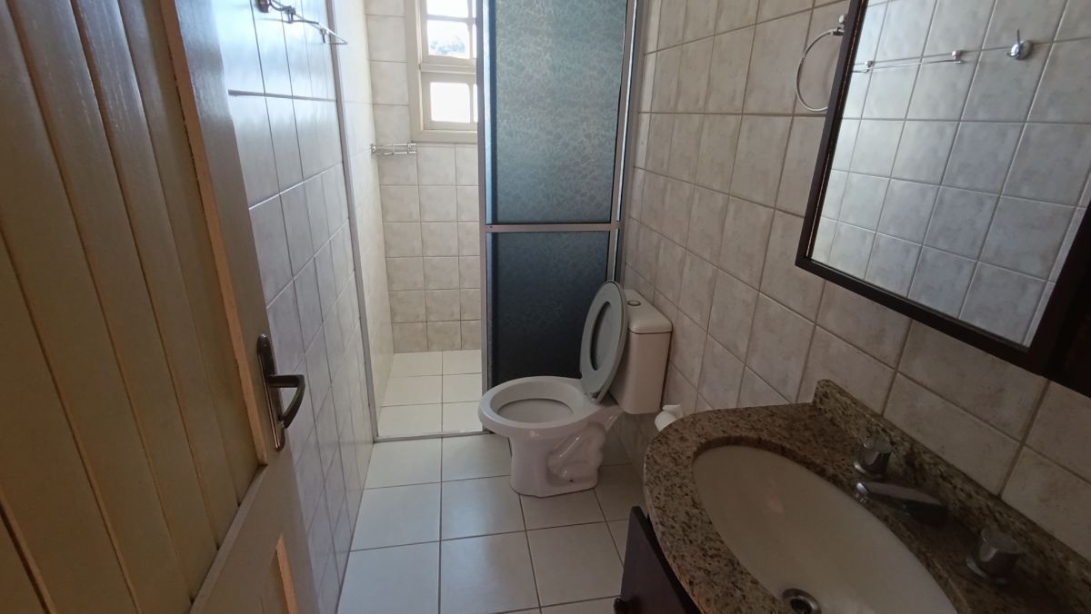 Apartamento Ensolarado e Bem Localizado no centro de Gramado