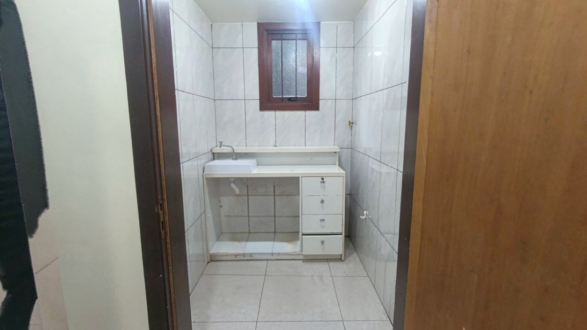Sala comercial no bairro Piratini