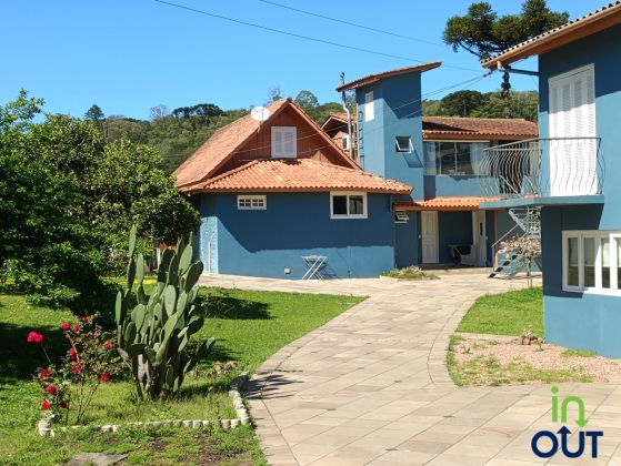 Kitnet com ar condicionado semi mobiliado no bairro Avenida Central