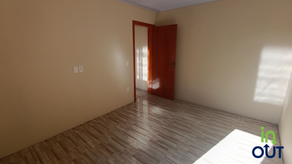 Casa nova geminada com 2 quartos