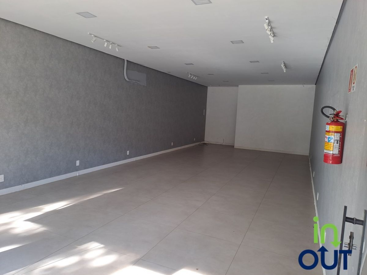Sala comercial com excelente localização, no centro de Canela