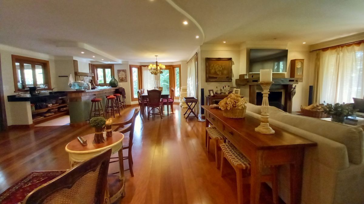 Casa de luxo no Condomínio Lagos de Gramado