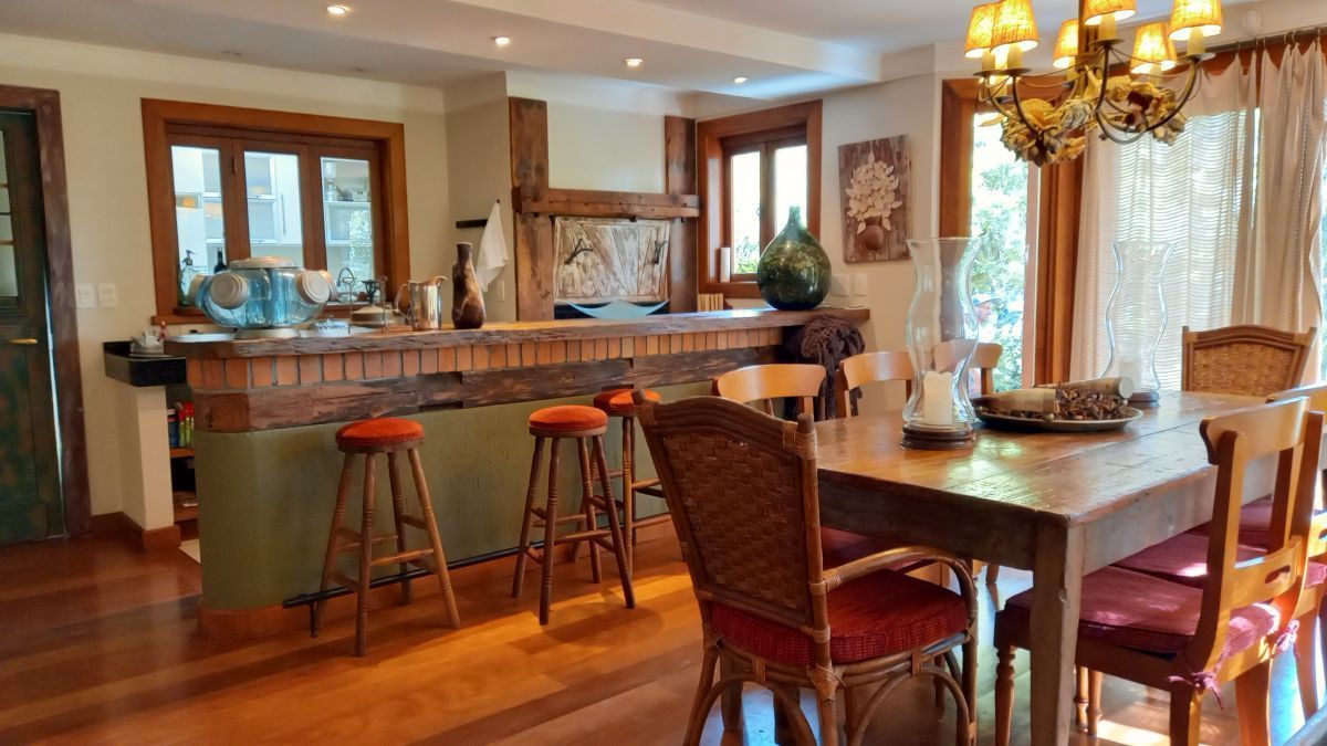 Casa de luxo no Condomínio Lagos de Gramado