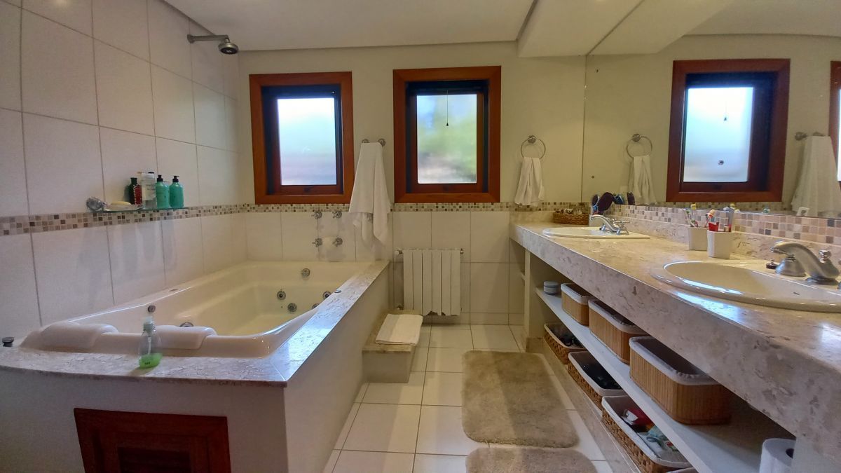 Casa de luxo no Condomínio Lagos de Gramado